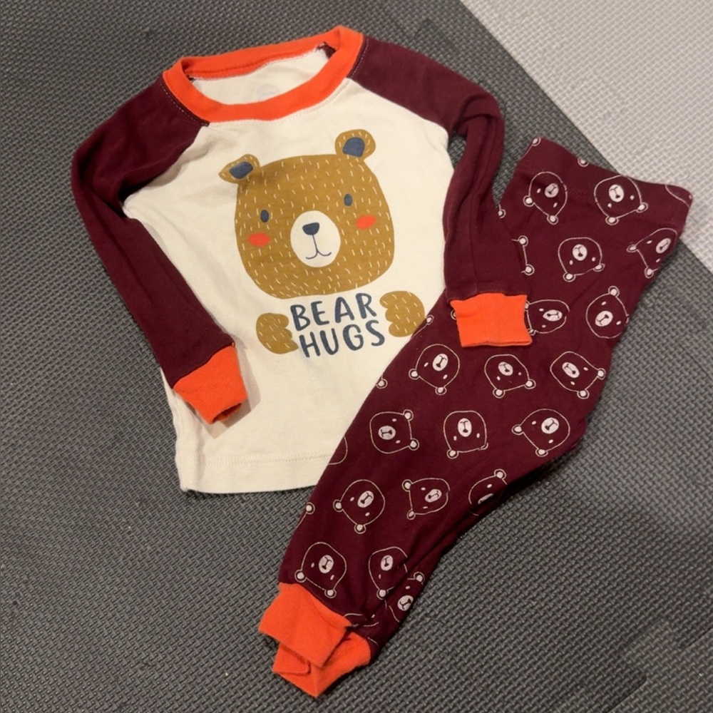 Wonder Nation Bear Hugs Pajama Set Cream and Red
